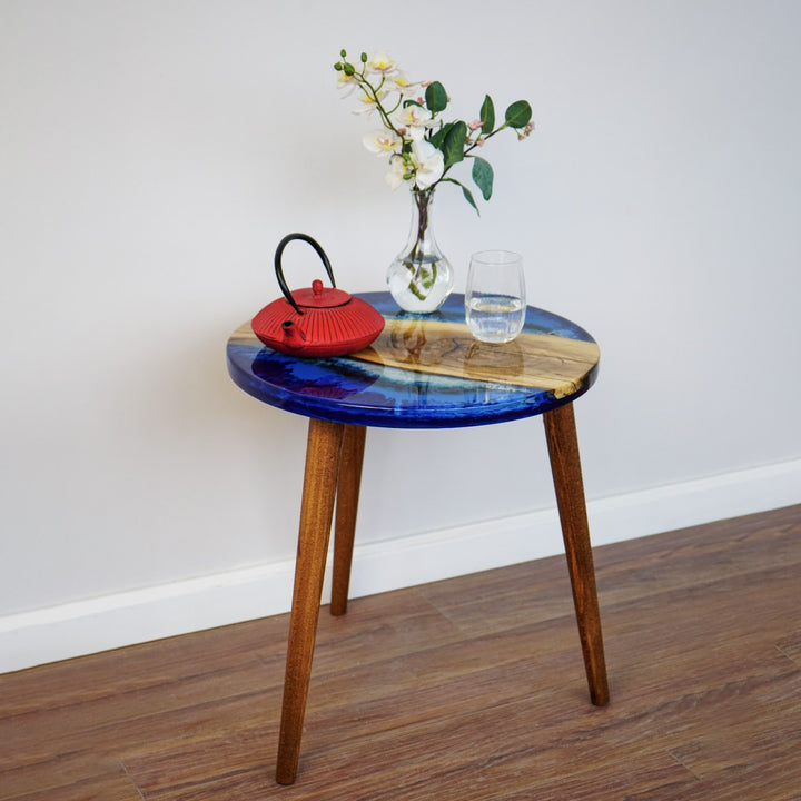 resin-round-coffee-table-sea-pattern-live-edge-unique-style-upphomestore