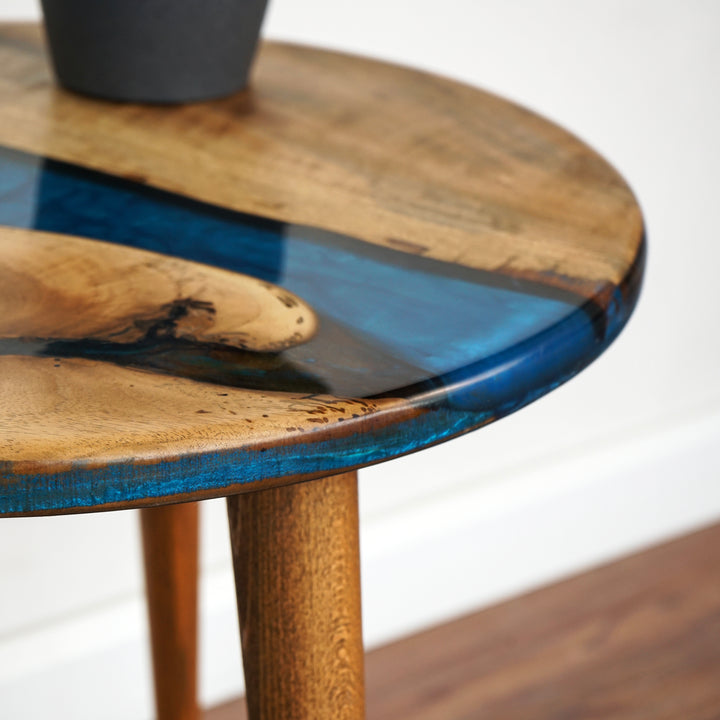 blue-resin-round-coffee-table-live-edge-river-design-epoxy-furniture-blue-color-unique-artwork-piece-upphomestore