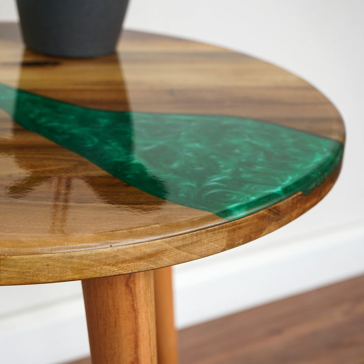 live-edge-river-green-resin-round-coffee-table-epoxy-furniture-green-color-artful-design-meets-functional-style-upphomestore
