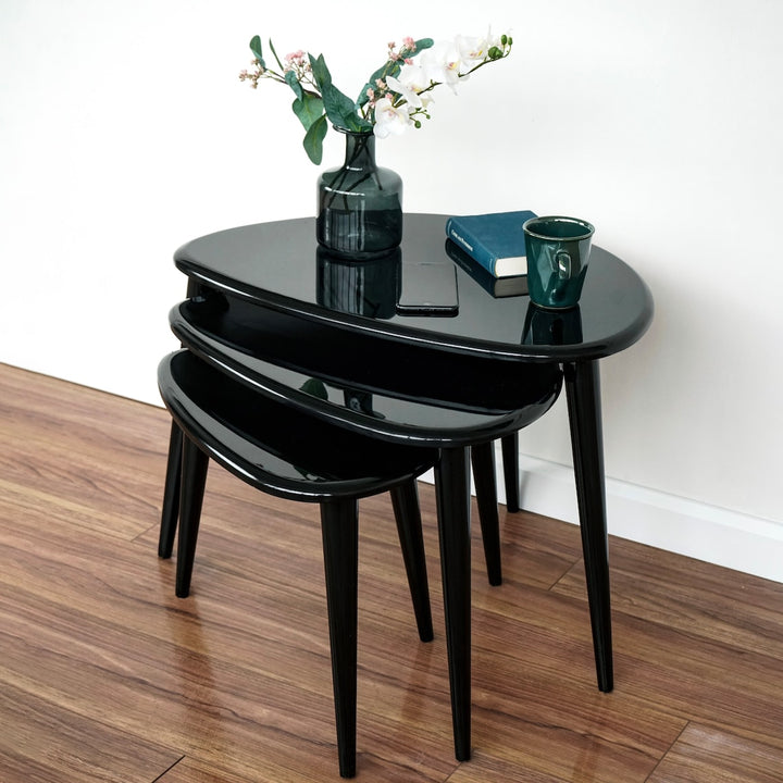 black-nesting-table-set-of-3-ercol-style-rustic-nesting-table-mdf-durable-black-engineered-wood-easy-to-assemble-upphomestore