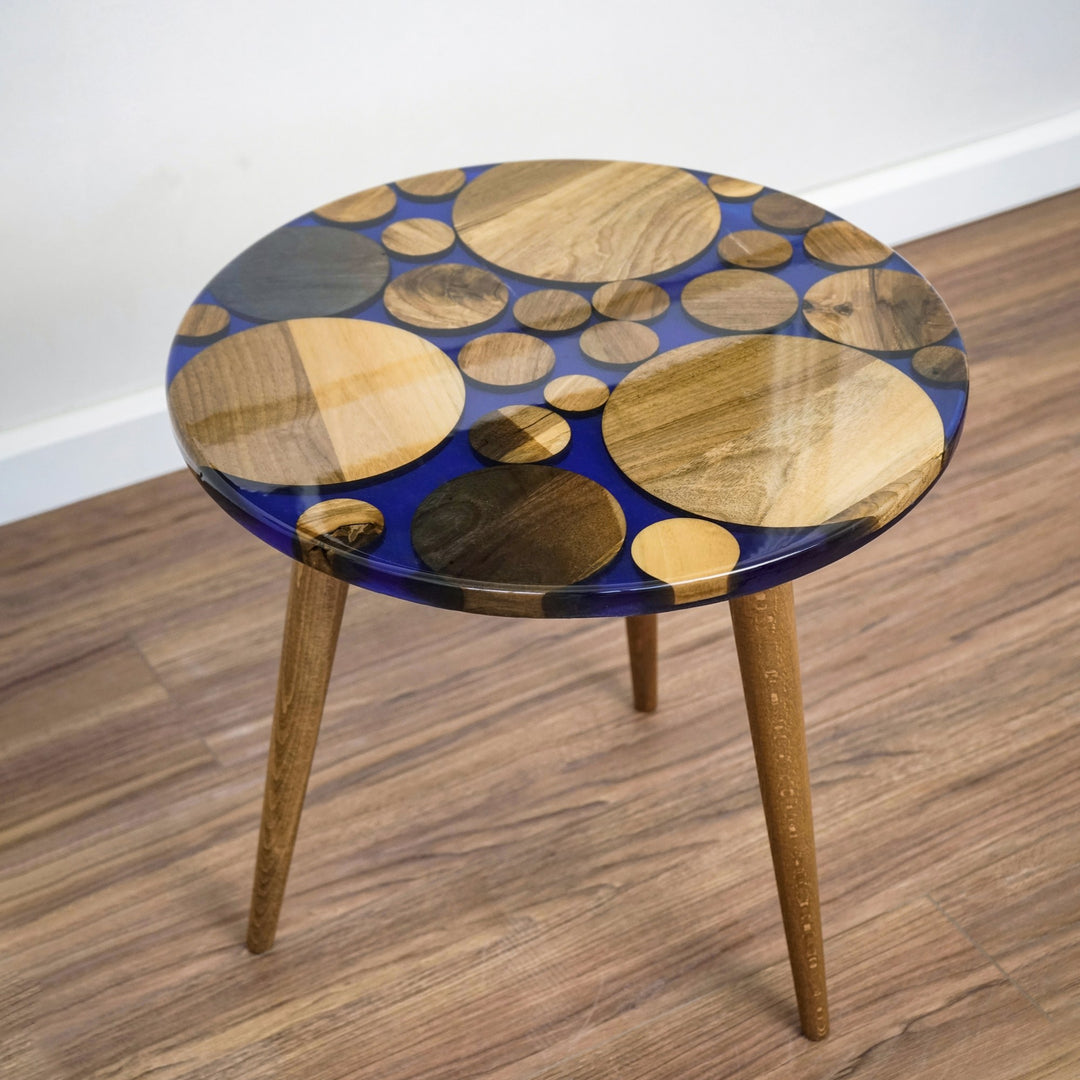 blue-resin-round-coffee-table-bubble-design-epoxy-furniture-bold-and-beautiful-living-area-addition-upphomestore