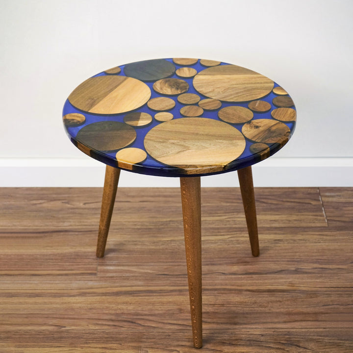 blue-resin-round-coffee-table-bubble-design-epoxy-furniture-contemporary-elegant-furniture-piece-upphomestore