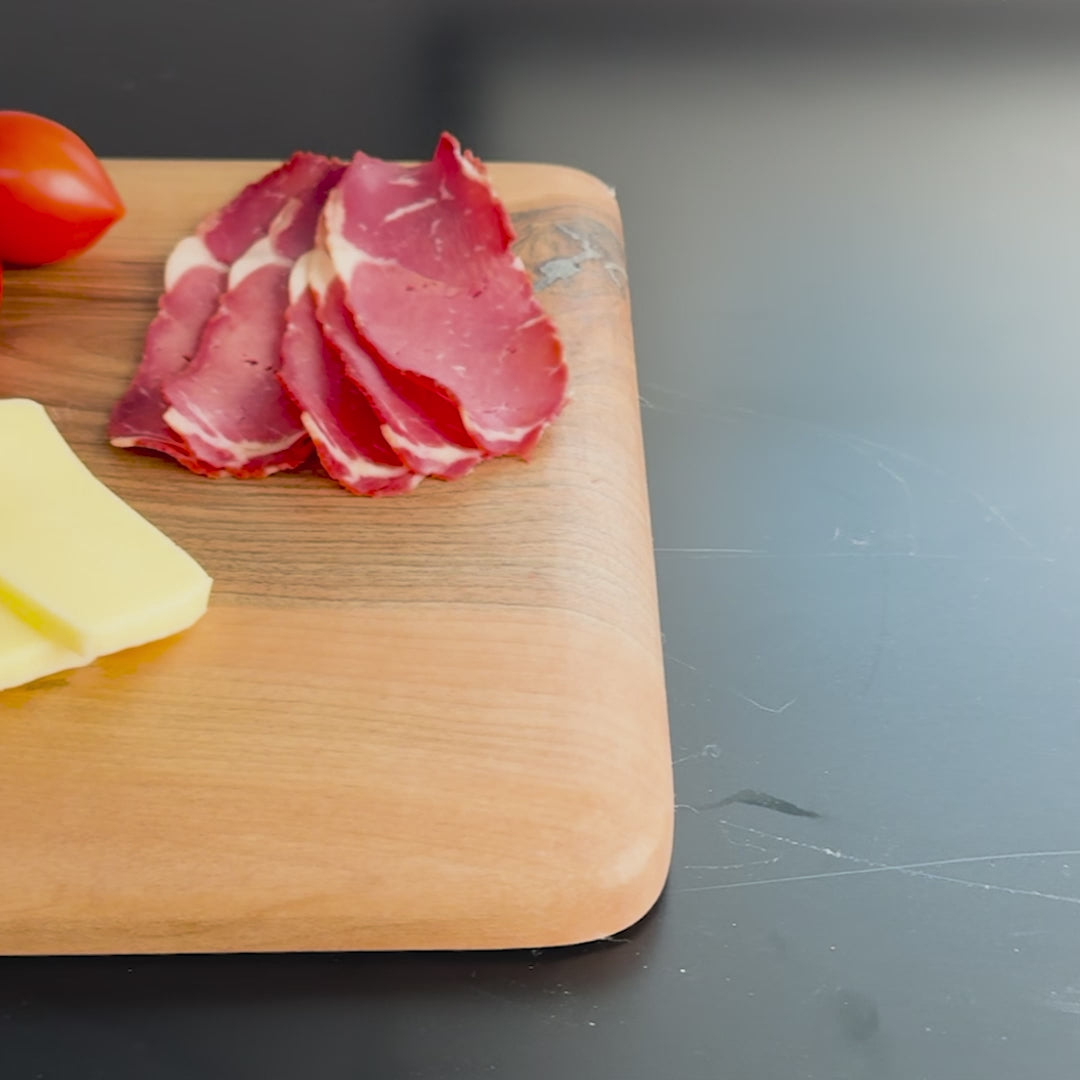 walnut-serving-board-video-walnut-chopping-boards-versatile-kitchen-tool-upphomestore